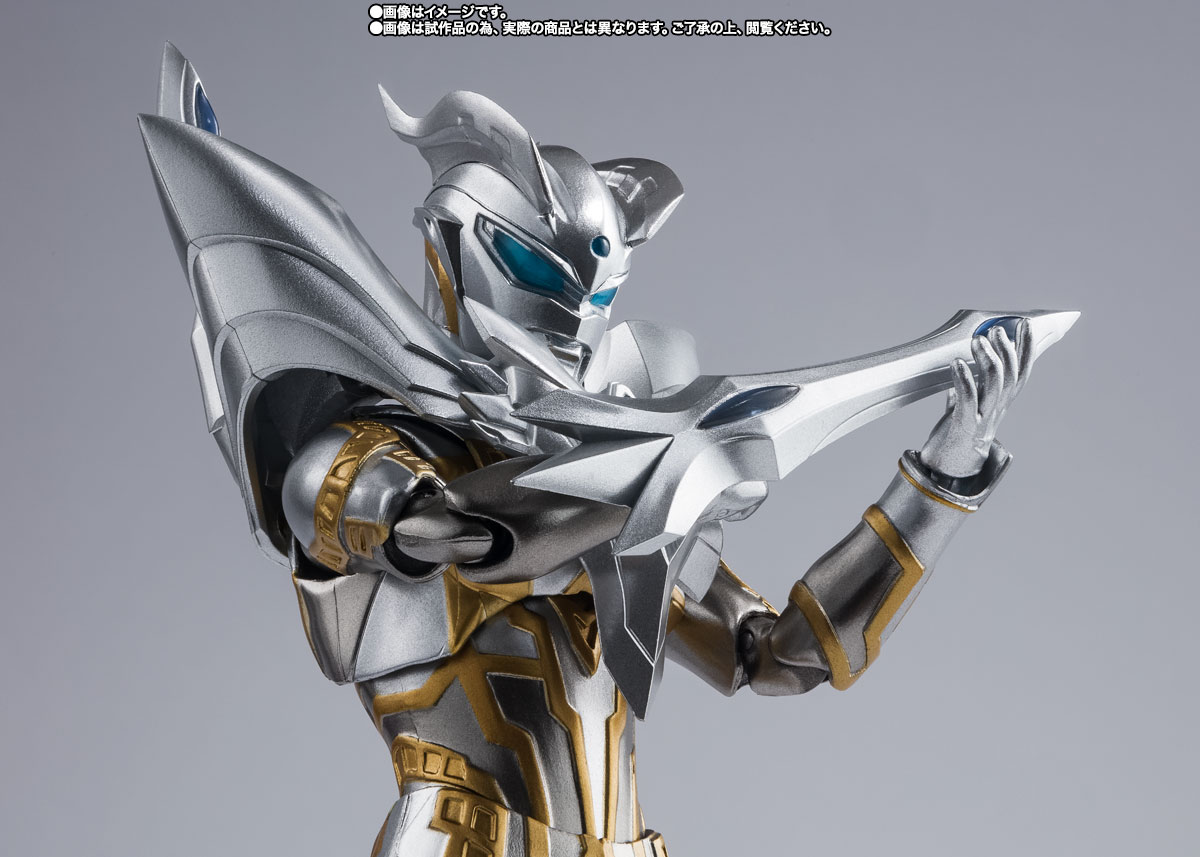 【限定品】ULTIMATE SHINING ULTRAMAN ZERO Bandai S.H.Figuarts Ultraman Zero Ultimate Shining Action Figure 6