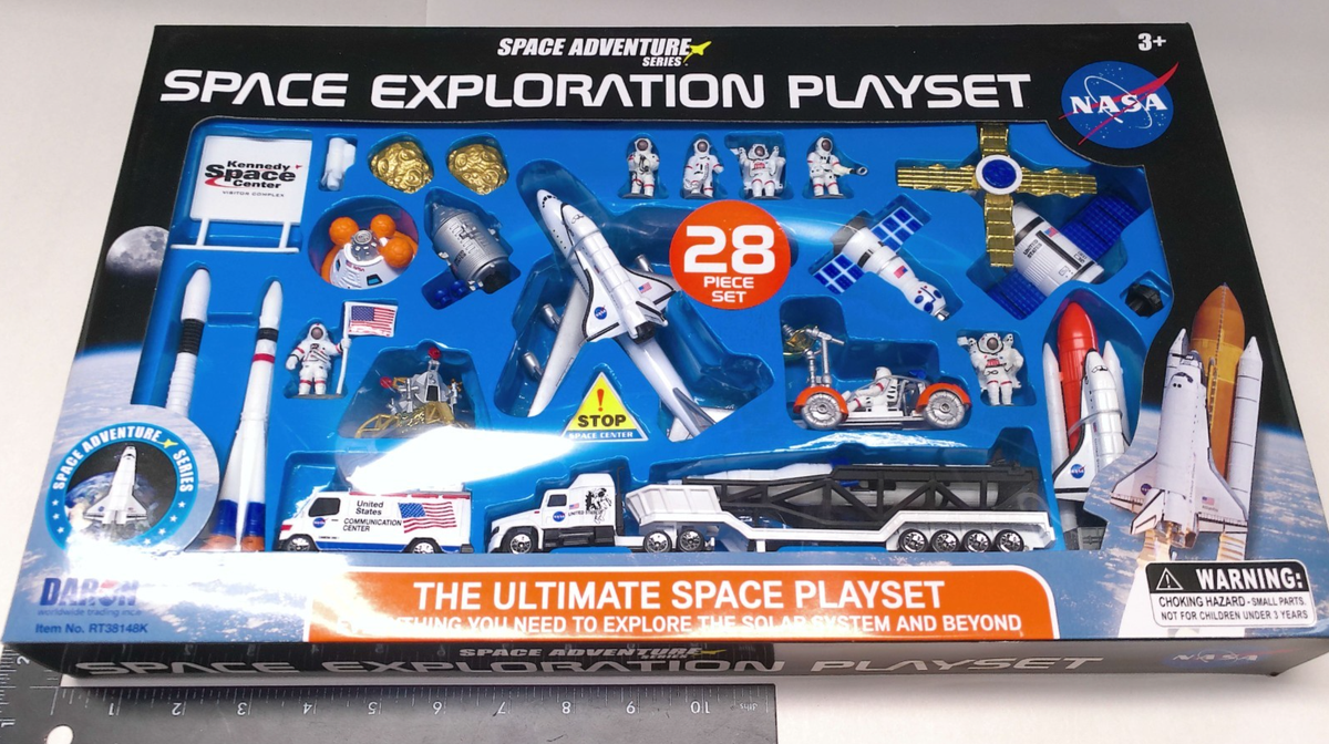 Space Shuttle NASA 28-Piece Playset Explore Kennedy Diecast Daron