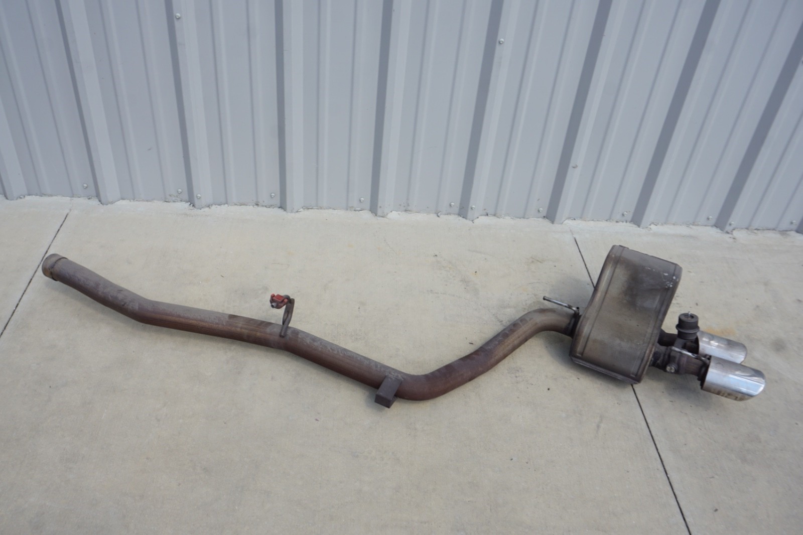 2014 - 2024 MASERATI GHIBLI 3.0L REAR EXHAUST SYSTEM RIGHT SIDE MUFFLER OEM