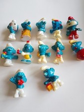 &Uuml;ei Schl&uuml;mpfe ab 1979 - 12 Figuren u.a. Nachtw&auml;chter - Papa Schlumpf Etc.