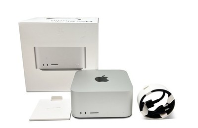 2022 Apple Mac Studio 3.2GHz M1 Max 64GB RAM 2TB SSD 24 Core GPU