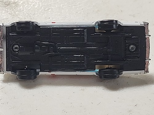 Vintage White Dodge Monaco 1:64 Made in China - Picture 18 of 23