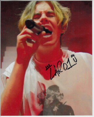 The Kid LAROI 直質サイン入り チェキ THE KID LAROI REPRINT AUTOGRAPHED SIGNED 8X10 PHOTO MAN CAVE