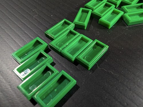 LEGO | Lot x21 | City Green Tile 1x2 $100 Dollar Bill | Money Tiles - Picture 7 of 9