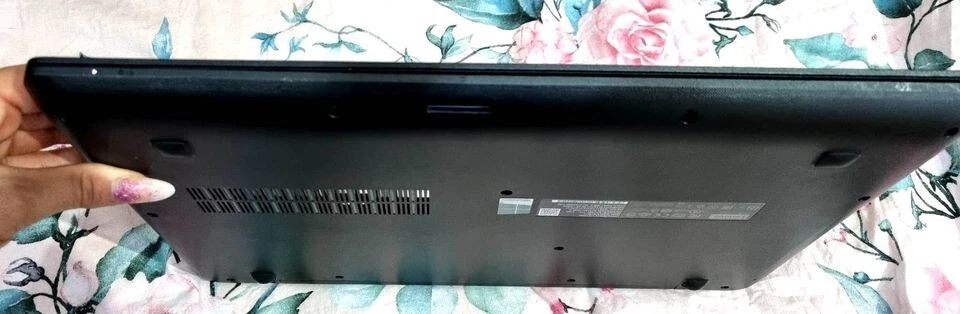 PC - IDEAPAD LENOVO (vendo per nuovo acquisto) NO RESTITUZIONI - OTTIMO STATO - Immagine 3 di 4