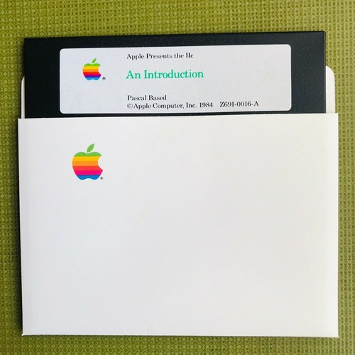 Apple IIc - An Introduction - Fünf Disketten zum Apple-Heimcomputer aus 1984 - Bild 3 von 10