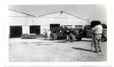 Snapshot Huge Truck  Barnard & Leas Mfg Co man with camera 2 men at trailer