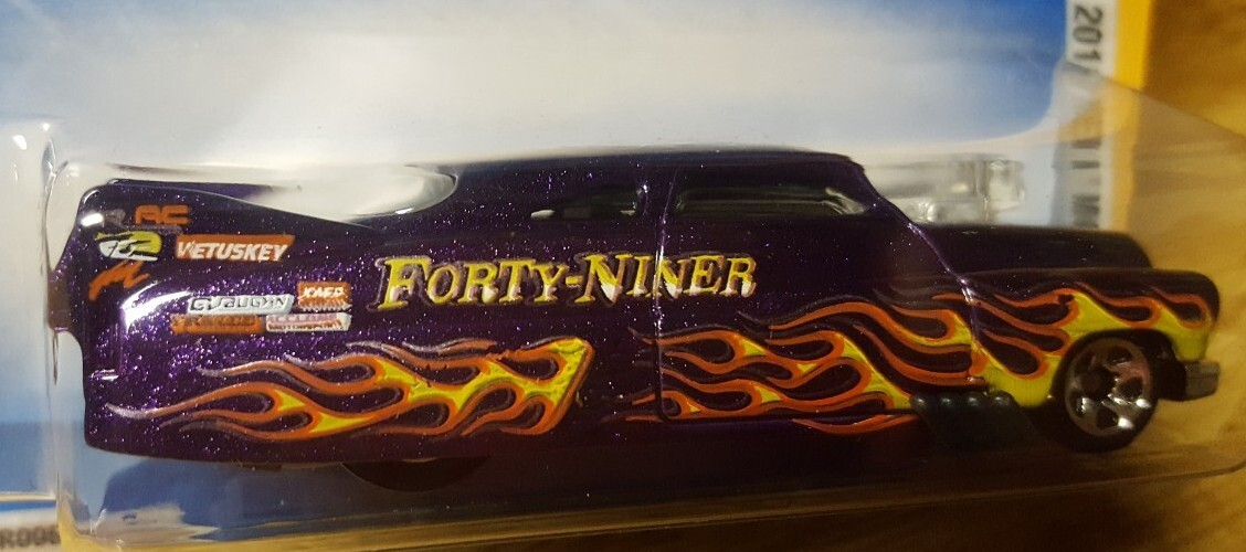 ホットウィール hotwheels マーキュリー　Merc ホットウィール Hot Wheels '69マーキュリークーガー 7/10 ホワイト