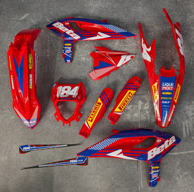 Custom Plastics + Graphics appliziert 2025-2026 Beta RR X-Pro Race Edition