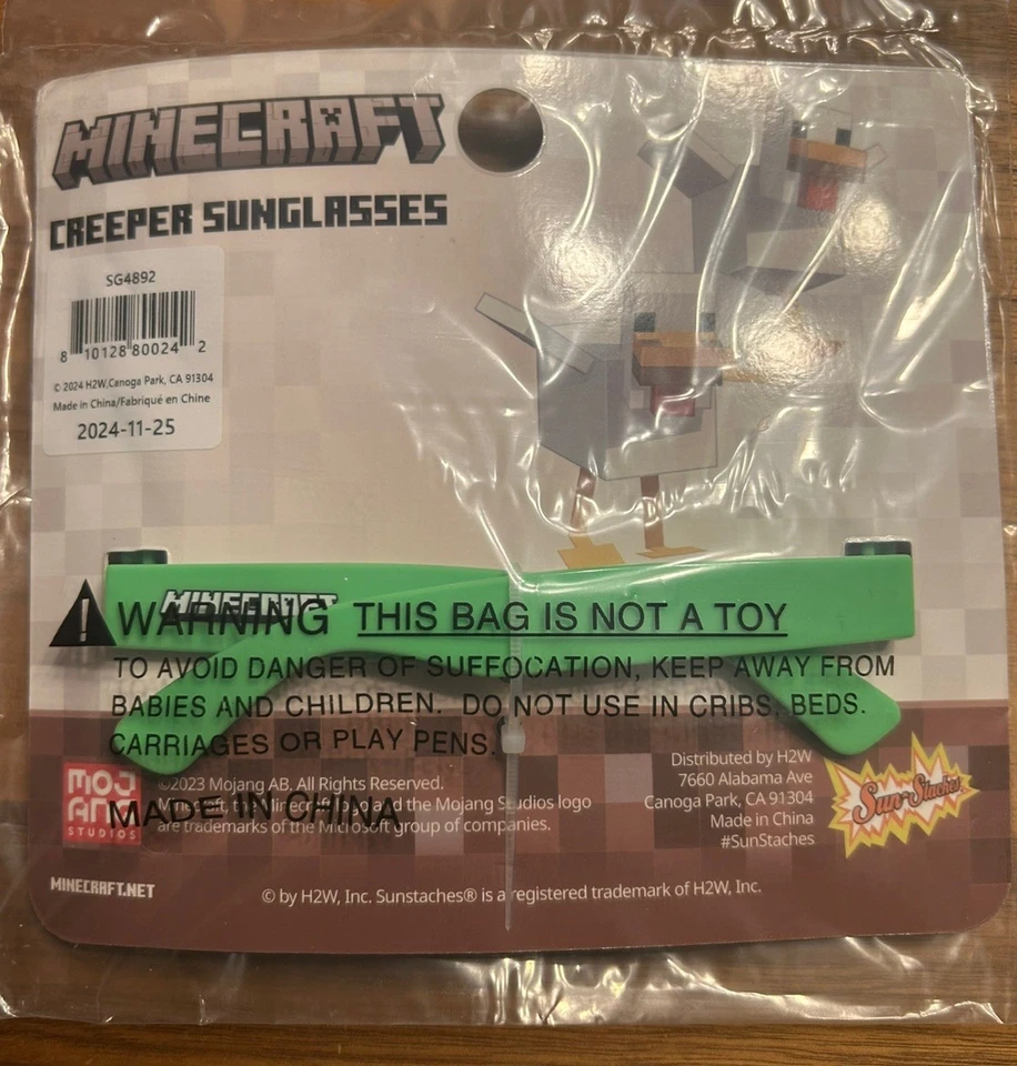 New Sealed Minecraft Creeper Sunglasses. 100% UV Protection. - Image 3 of 3