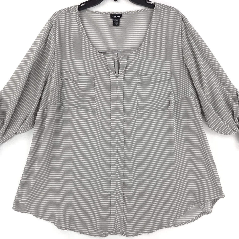 Torrid Women's Gray Striped Blouse Sz 2 Plus 2X Long Sleeve V-Neck Top Roll Tab - Image 2 of 4