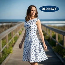 Nine West Women’s 8 Fit & Flare Sleeveless Dress White with Blue Starfish Print