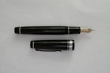 Sailor Professional Gear Silver Fountain Pen 21K gold medium nib 112037420