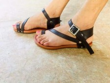 100 Brand new women Ladies soft summer sandals slipper comfortable perfect pair