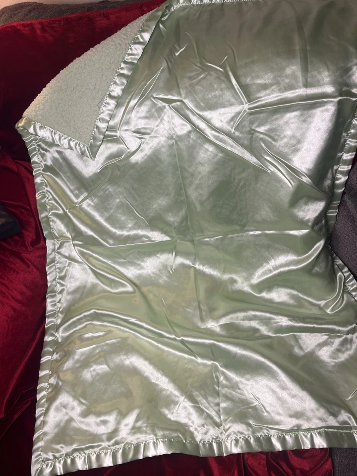 Beansprout Green Satin Sherpa Baby Blanket 30x40 Embroidered Bear Fleece Mint - Image 3 of 4