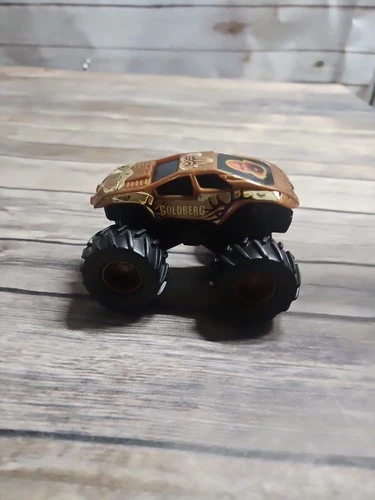 Vintage Goldberg WCW Wrestling Monster Jam Truck Hot Wheels 2000 Rev N’ Go Loose