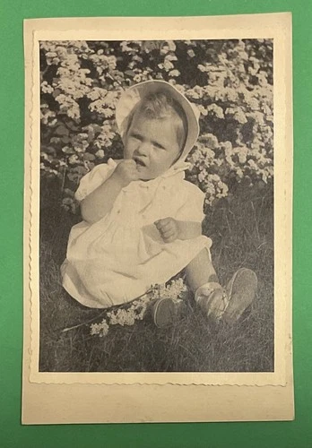 2203/Photo B-W Portrait Little Girl Old Fashion Family Life 9.1x13.5cm