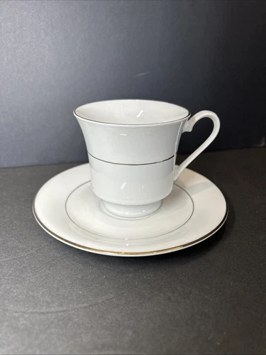 Vntage Cup & Saucer Set 1997 Sakura Classic Gold Fine Tea Coffee Mug White