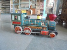 Vintage Battery Western MT Trademark Litho Train Engine Tin Toy, Japan