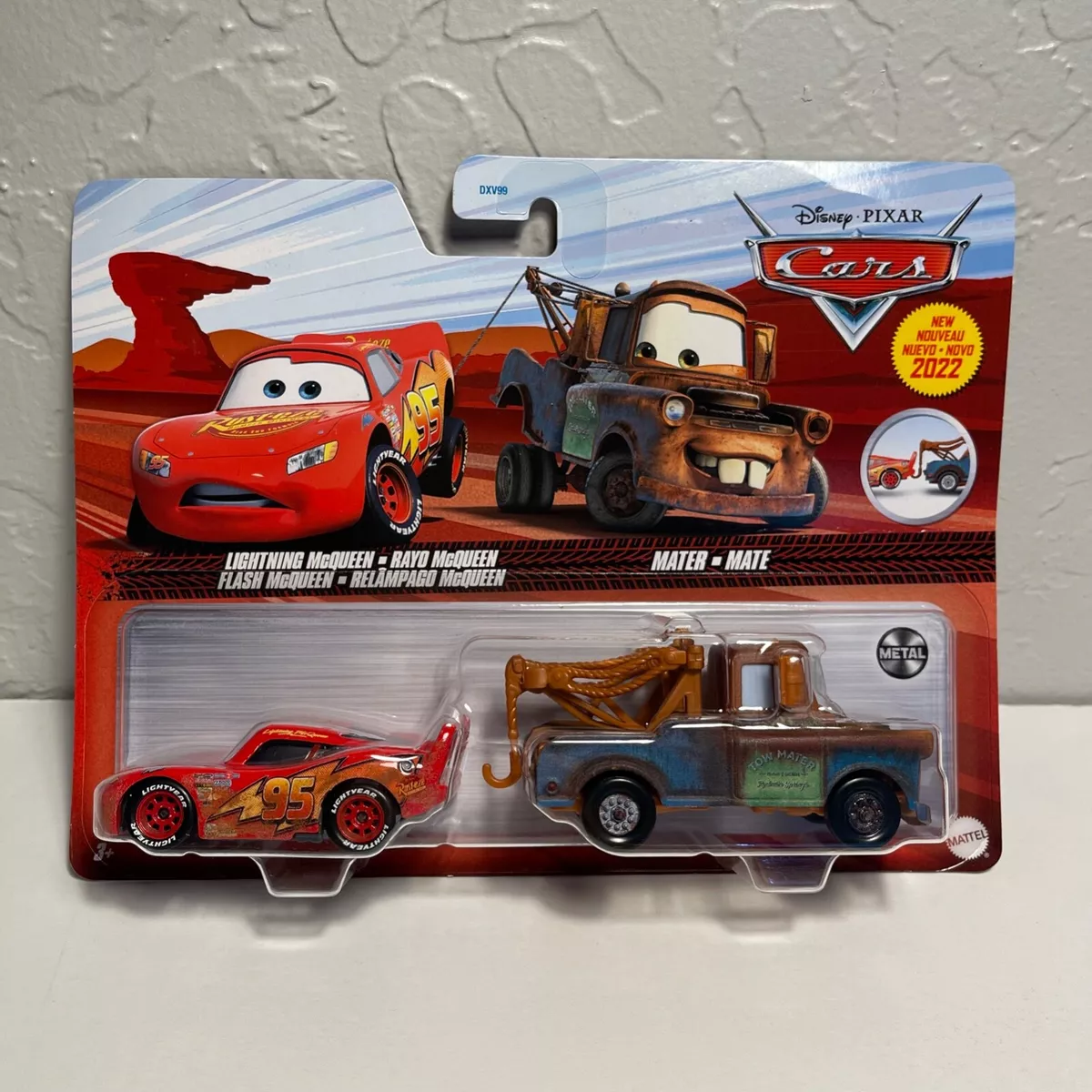 NEW DISNEY PIXAR CARS LIGHTNING MCQUEEN MATER WORKING TOW HOOK 2022 DXV99