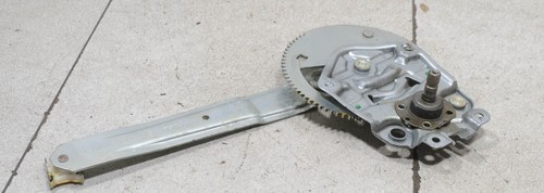 BMW E36 Limo Bj 1998 Fensterheber Mechanismus manuell hinten RECHTS #109151-C156