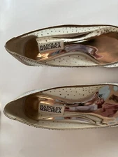 NEW Badgley Mischa Crystal embellished Pumps Size 6.5 Beige with kitten heels