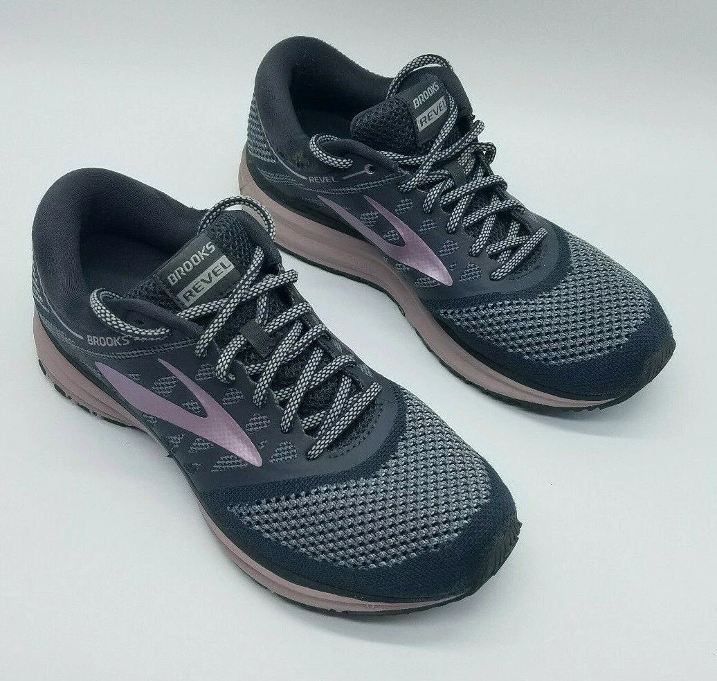 Brooks revel sale women's size 9