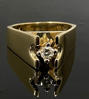 14k Yellow Gold Pinky Ring w/.20ctw Natural Diamond. Size 7.75/7.1g