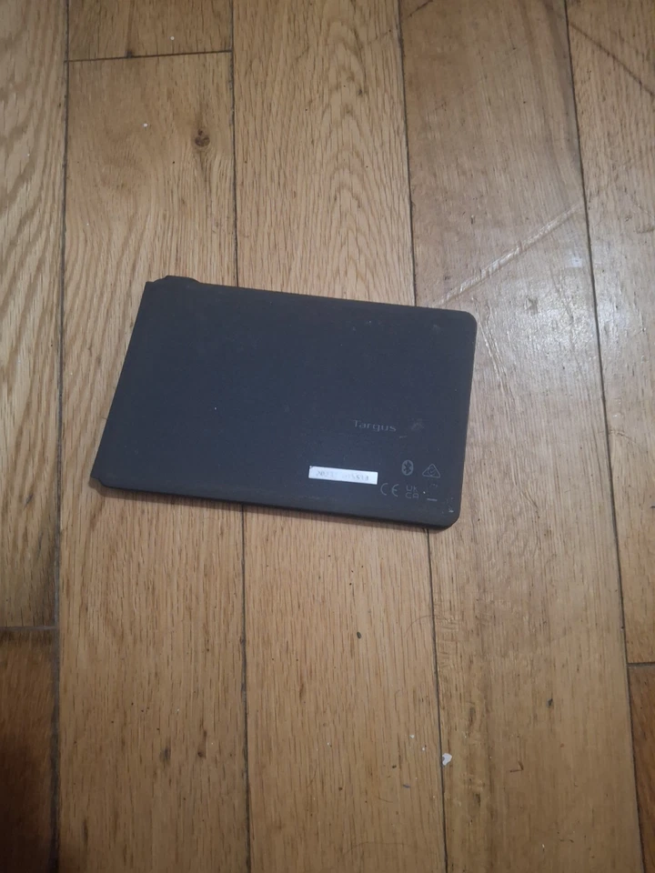 Wireless Targus Keyboard Bluetooth Pocket SIZED Keyboard (Take Anywhere) - Image 3 of 4