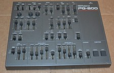 Roland PG-800 Synthesizer Programmer