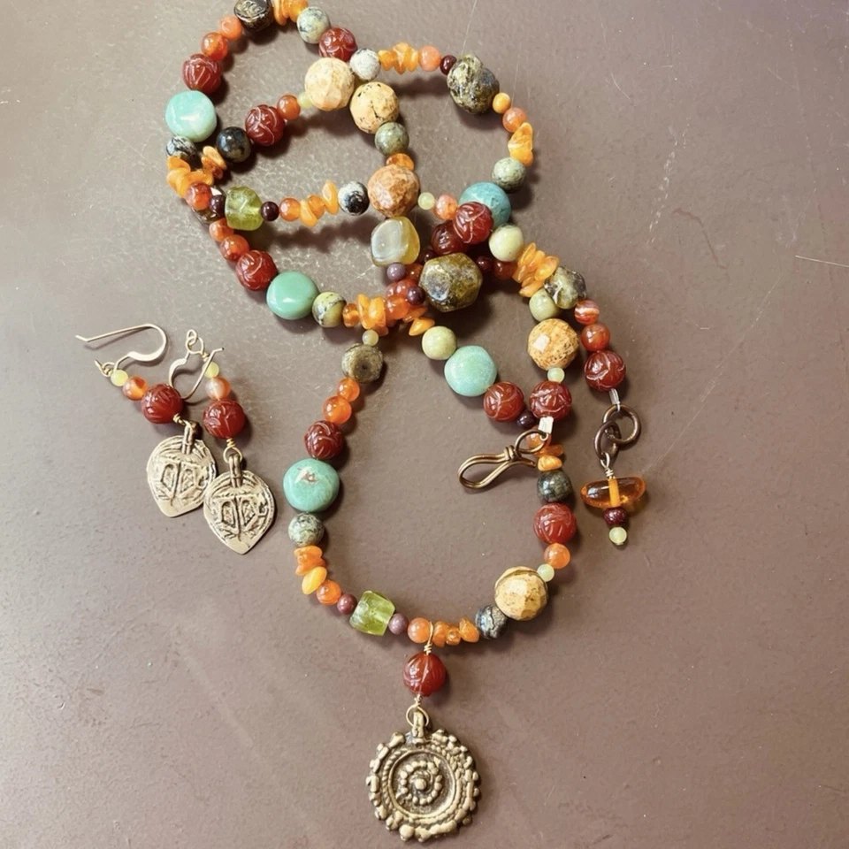 Conjunto de pendientes collar otoño colgante de bronce tribal de múltiples piedras preciosas Foto 2 de 4