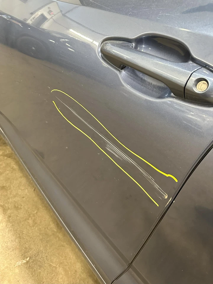 Used Front Left Door Assembly Front fits: 2015 Toyota Highlander Front Left Grad - Imagem 4 de 4