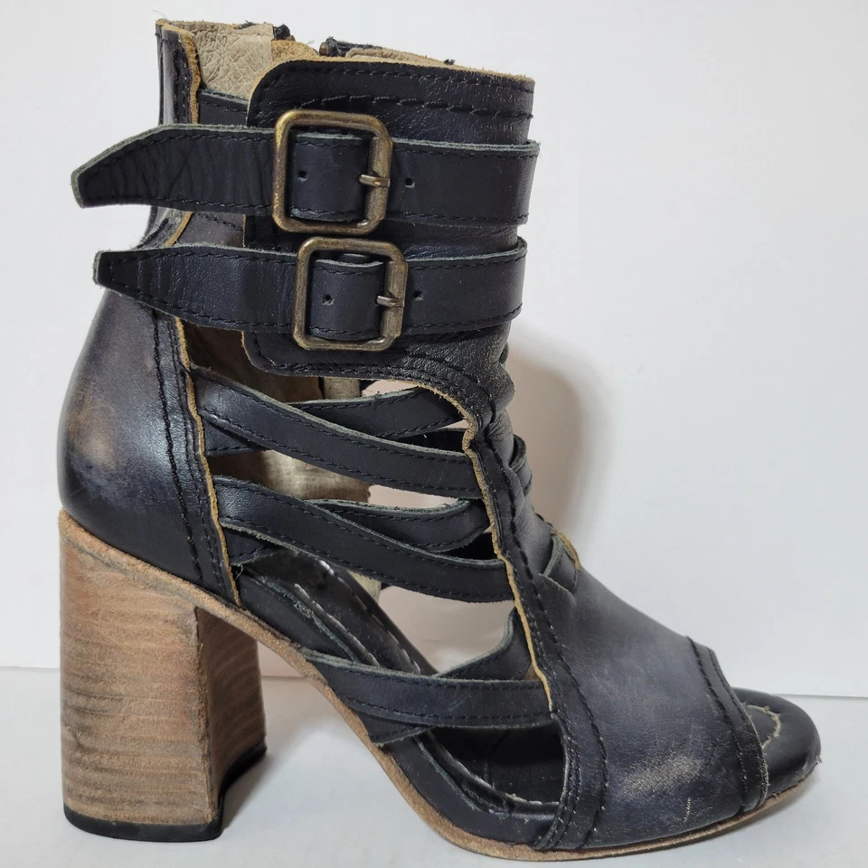 Freebird Shoes TIARA Black Distressed Leather Sandals Strappy Heel Size 7 READ - Image 4 of 4
