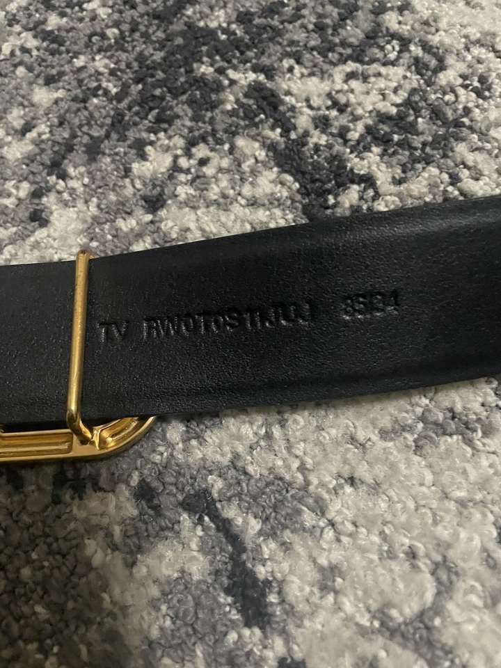 Cinturón de cuero para mujer Valentino Garavani con logotipo marrón talla 85/34 Foto 2 de 4