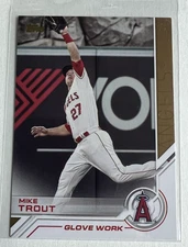 2017 Topps Update Series - Topps Salute Glove Work Mike Trout #USS-1, Angels