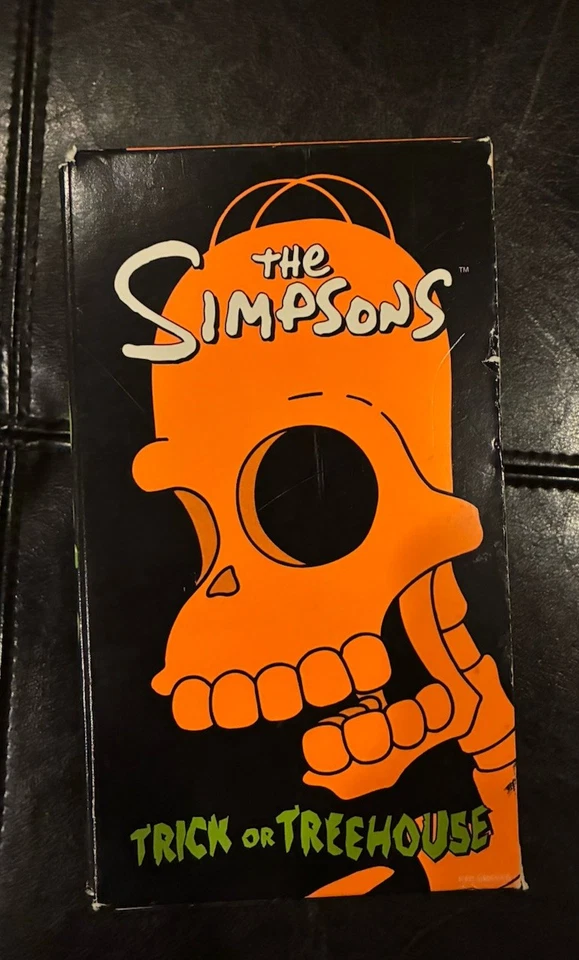 The Simpsons Trick or Treehouse Box Set (VHS, 2000, 3-Tape Set) - Image 2 of 4