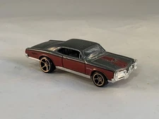 Hot Wheels 1967 Pontiac GTO 2010 Faster Than Ever Gray and Maroon FTEs
