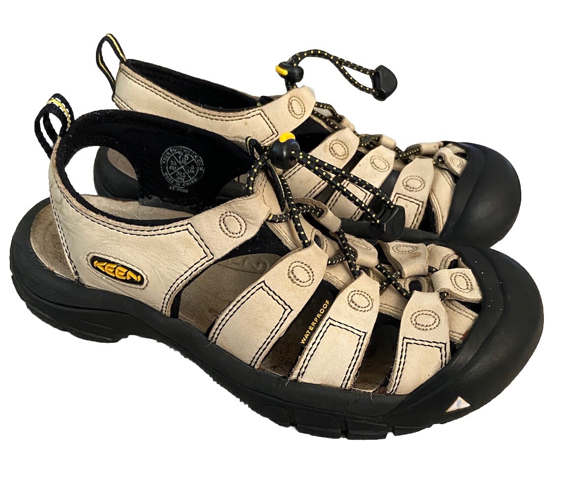Scarpe sandali da trekking KEEN Newport in pelle argilla sbiadita misura 7 5 US
