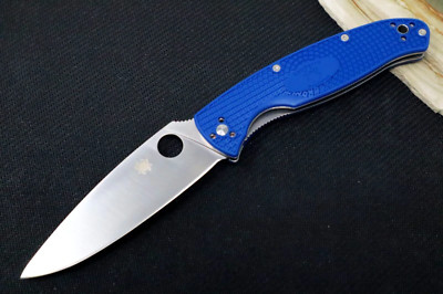 SC142PBL Spyderco Resilience Lightweight CPM-S35VN Plain Blade Blue FRN Handles 