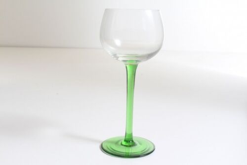 Schlichtes Weinglas Weinkelch grüner Fuß Jugendstil mundgeblasn Abriß edel antik - Bild 1 von 4