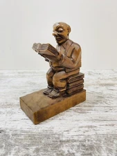 Vtg Wood Carved Man Sitting On Books Reading A Book Heisswolf Rothenburg Germany