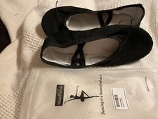 NWT Miss Fiona Ballet Slippers Size 42 US 9 black Canvas with Suede Bottom