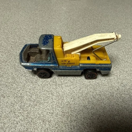 Hot Wheels The Heavyweights 1969 Tow Truck Missing Windshield