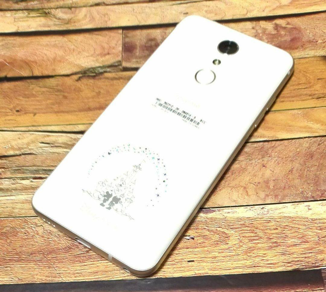 Disney Mobile DM-01K ホワイト 32 GB docomo Disney Mobile on docomo - DM-01K | LG JP