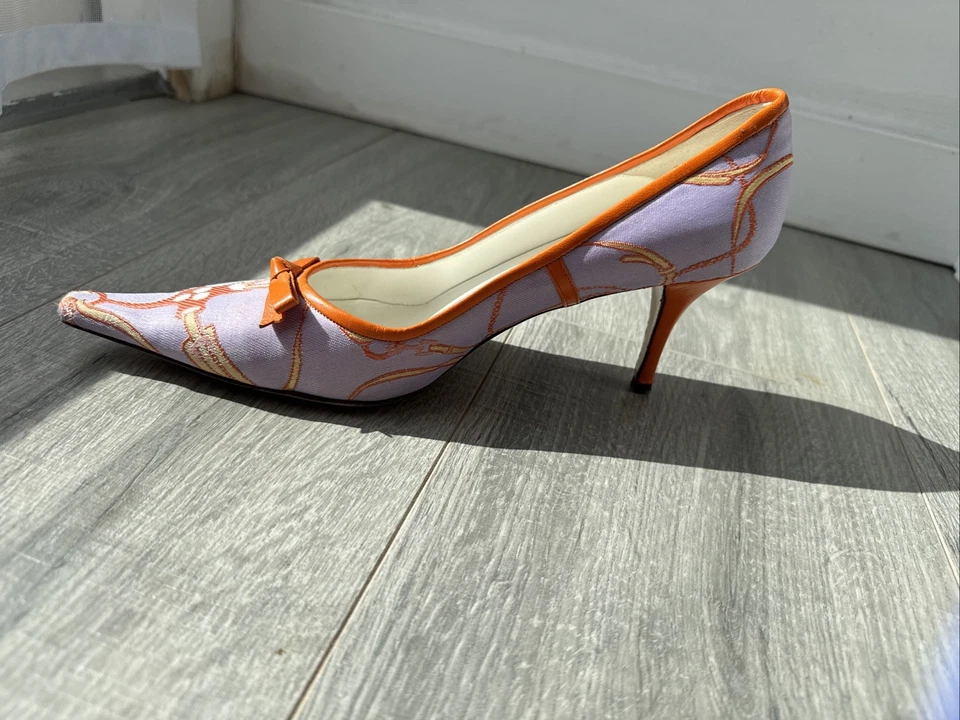 Bettye Muller Mujer Vintage Tacón Gatito, Lavanda y Naranja con Lazo Cuero Talla 39 Foto 2 de 4