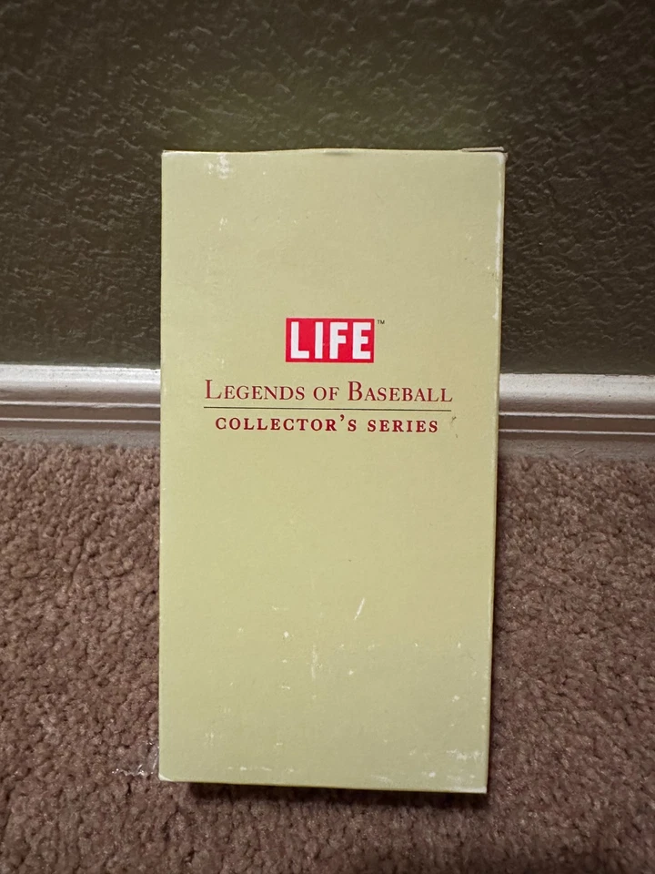 VTG LIFE MAGAZINE Collector Series MICKEY MANTLE Legends Of Baseball WRISTWATCH - Image 2 of 3