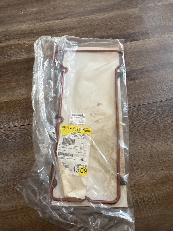Genuine GM 2000-2011 Cadillac Pontiac Oldsmobile DTS Valve Cover Gasket 12581818 - Image 2 of 2