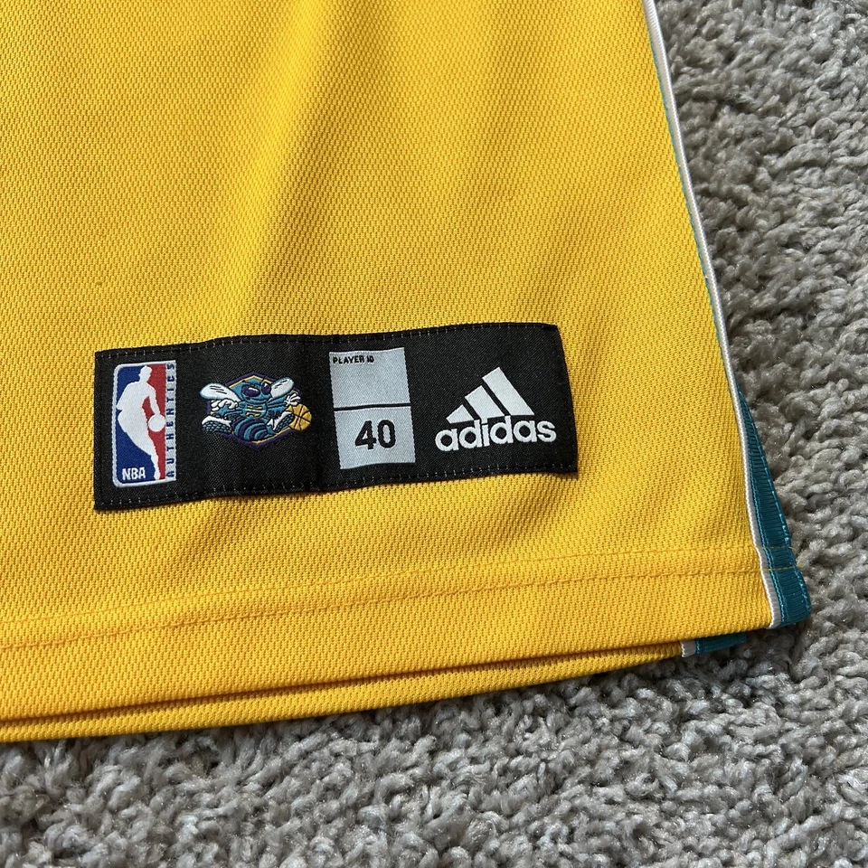 Camiseta Adidas New Orleans Hornets Auténtica Chris Paul 40 M Amarilla De Colección NBA Foto 2 de 4