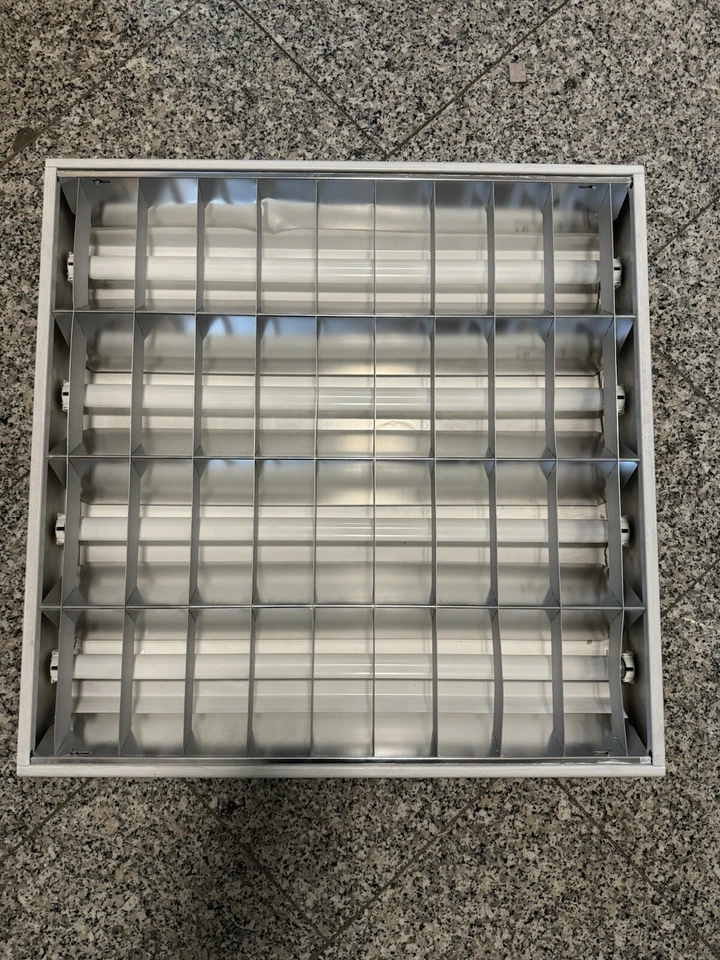 Deckenlampe für Büro mit 4 Leuchtstoffröhren in Weiß ca. 62 x 62 x 8 cm Höhe - Bild 3 von 4