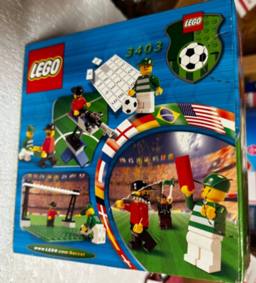 NEW LEGO 3403 Fans Grandstand with Scoreboard ORIGINAL ZIDANE 2000